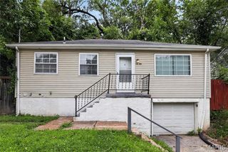 10183 Cloverdale Drive, St Louis, MO 63136