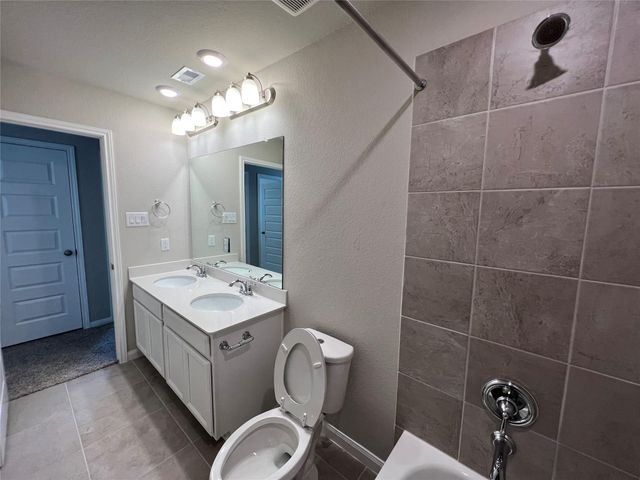 5635 Giving Grace Way, Houston, TX 77048