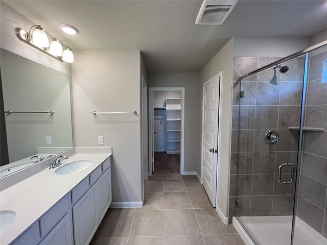 5635 Giving Grace Way, Houston, TX 77048