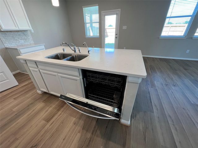 5635 Giving Grace Way, Houston, TX 77048