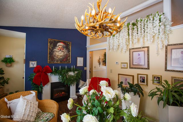 22 Michaels Drive, Queensbury, NY 12804