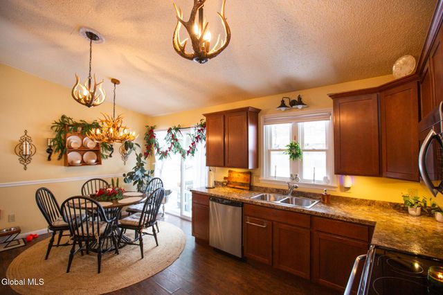 22 Michaels Drive, Queensbury, NY 12804