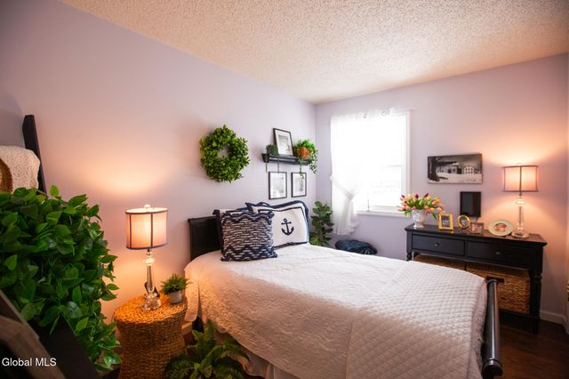 22 Michaels Drive, Queensbury, NY 12804