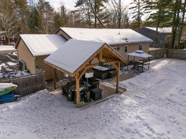 22 Michaels Drive, Queensbury, NY 12804