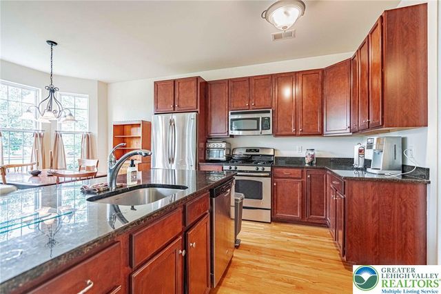 973 Iron Lane, Forks Twp, PA 18040