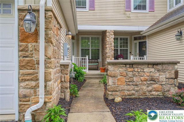 973 Iron Lane, Forks Twp, PA 18040