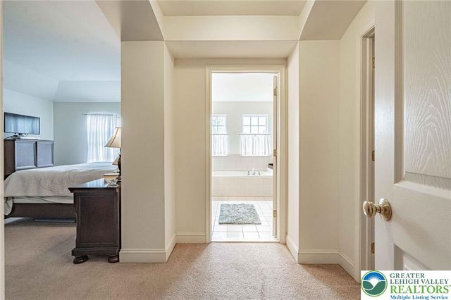 973 Iron Lane, Forks Twp, PA 18040