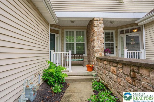 973 Iron Lane, Forks Twp, PA 18040