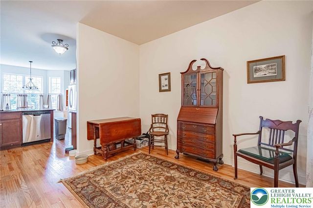 973 Iron Lane, Forks Twp, PA 18040