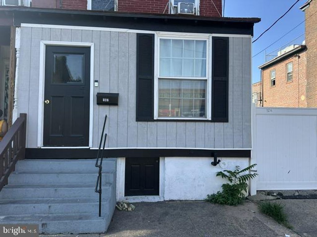 162 HAMILTON AVE, TRENTON, NJ 08609 — exterior