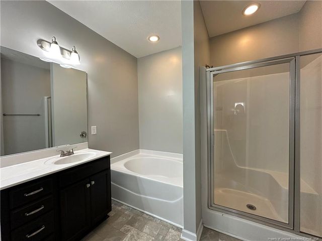 498 New Castle Lane, Spring Lake, NC 28390