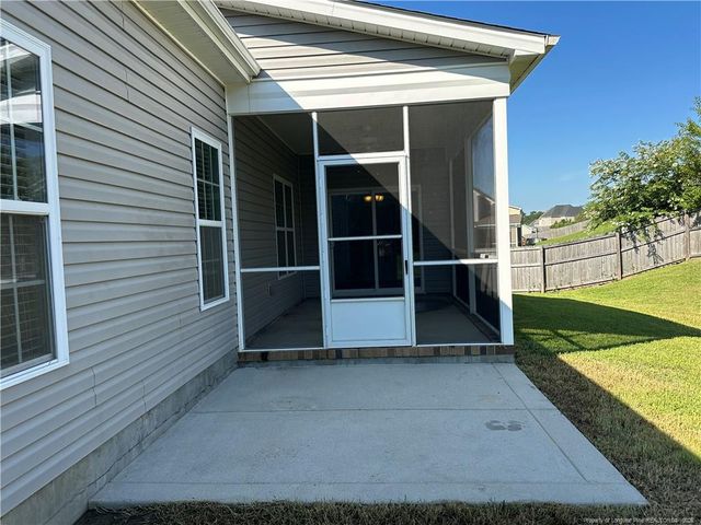 498 New Castle Lane, Spring Lake, NC 28390