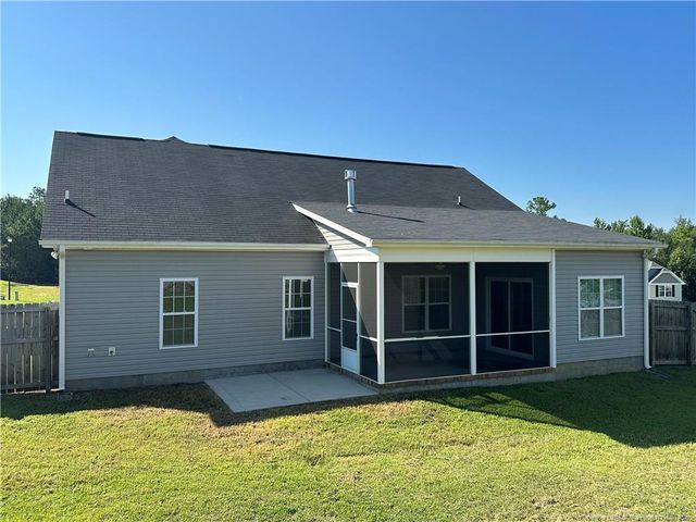 498 New Castle Lane, Spring Lake, NC 28390
