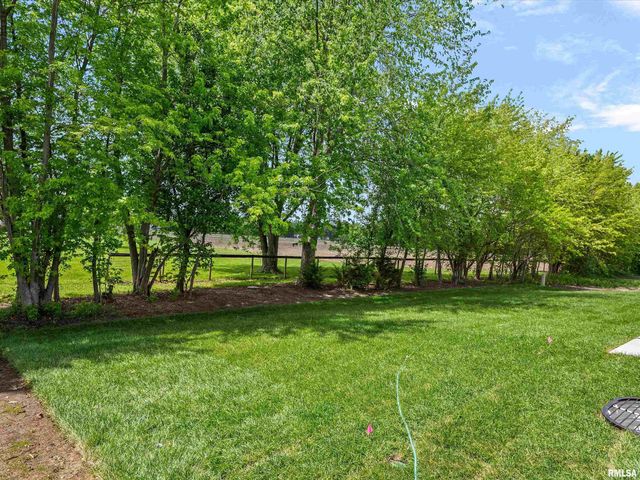 1703 Ambleside Drive, Springfield, IL 62711
