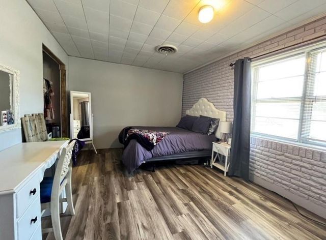 805 S 2nd Street, Ganado, TX 77962