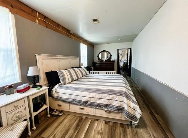 805 S 2nd Street, Ganado, TX 77962