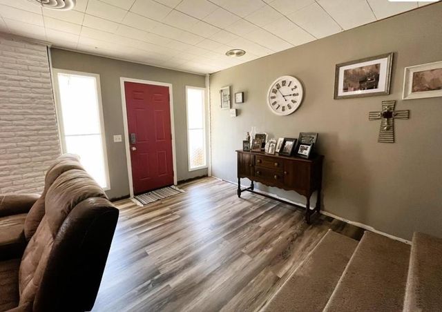 805 S 2nd Street, Ganado, TX 77962