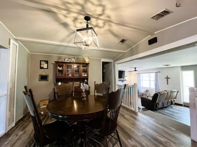 805 S 2nd Street, Ganado, TX 77962