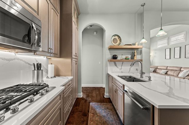 214 Darwins WAY, Lakeway, TX 78734
