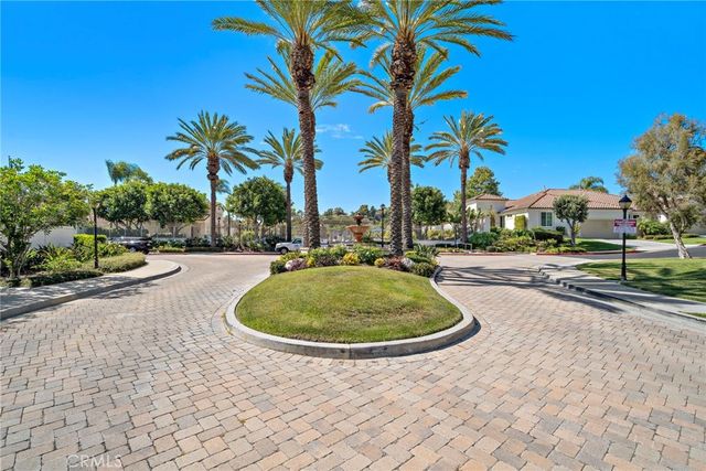 82 Avenida Cristal, San Clemente, CA 92673