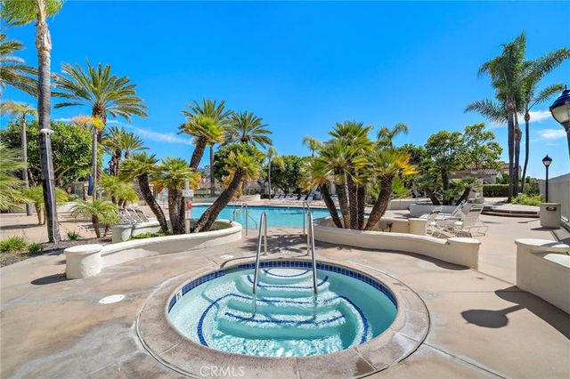 82 Avenida Cristal, San Clemente, CA 92673