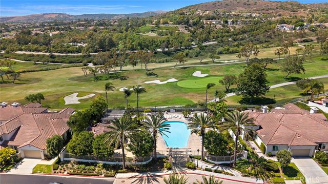 82 Avenida Cristal, San Clemente, CA 92673