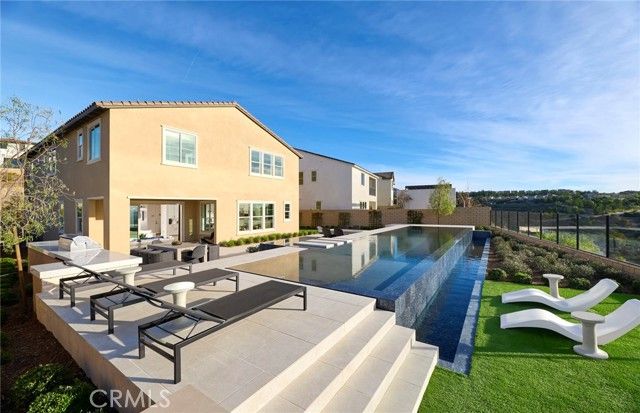 21156 Poema Place, Chatsworth (los Angeles), CA 91311