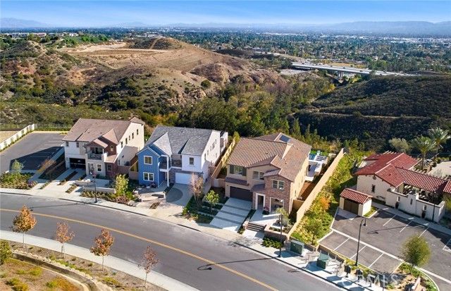 21156 Poema Place, Chatsworth (los Angeles), CA 91311