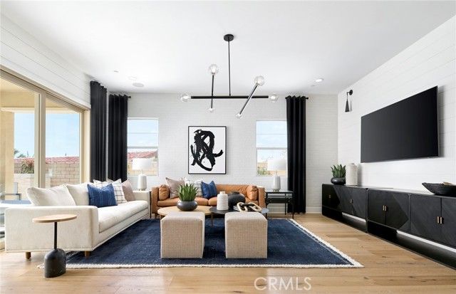 21156 Poema Place, Chatsworth (los Angeles), CA 91311