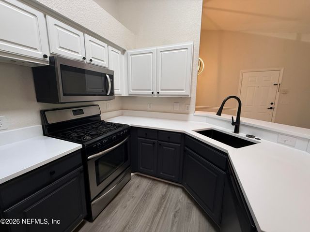 13810 SUTTON PARK Drive N 1220, Jacksonville, FL 32224