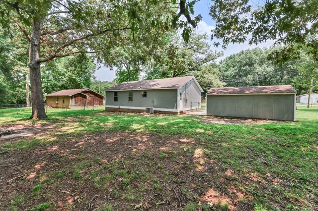 542 Roselawn Dr, Clarksville, TN 37042