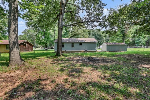 542 Roselawn Dr, Clarksville, TN 37042