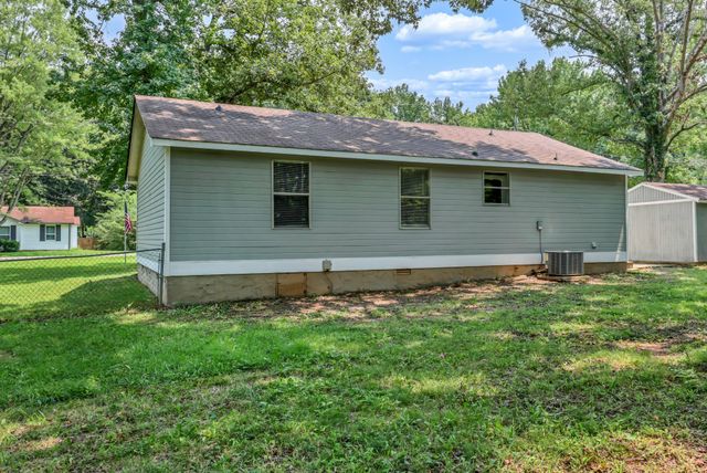 542 Roselawn Dr, Clarksville, TN 37042