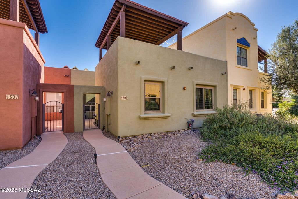 1309 Golden Gate Way, Tubac, AZ 85646