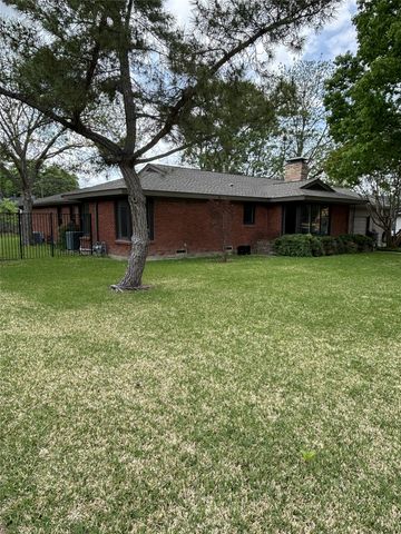 3875 Lambert Avenue, Fort Worth, TX 76109