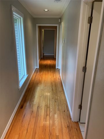 3875 Lambert Avenue, Fort Worth, TX 76109