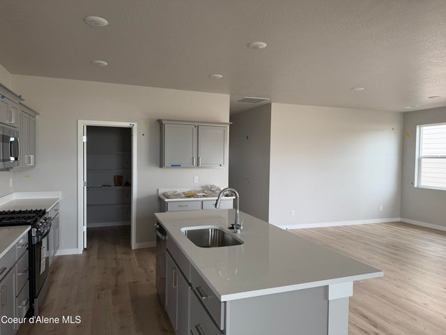 3199 N Pale Fox ST, Post Falls, ID 83854