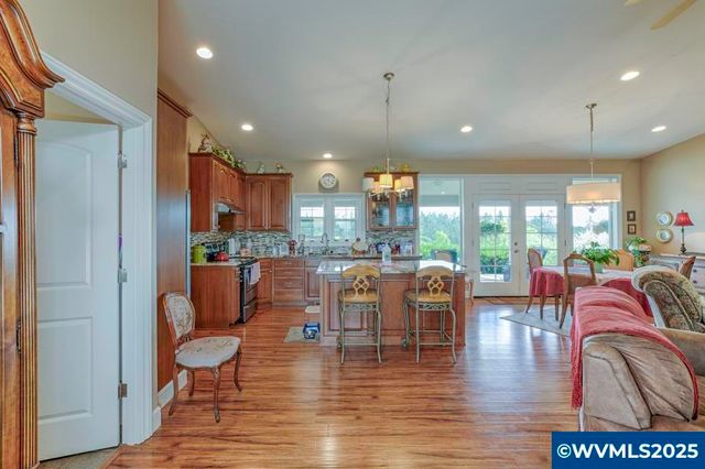 3487 Orchard Heights Rd NW, Salem, OR 97304