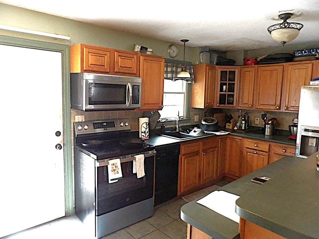 76 Coral Avenue, Charlestown, NH 03603