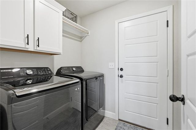 22662 W 89th Street, Lenexa, KS 66227