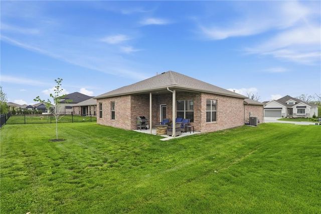 22662 W 89th Street, Lenexa, KS 66227