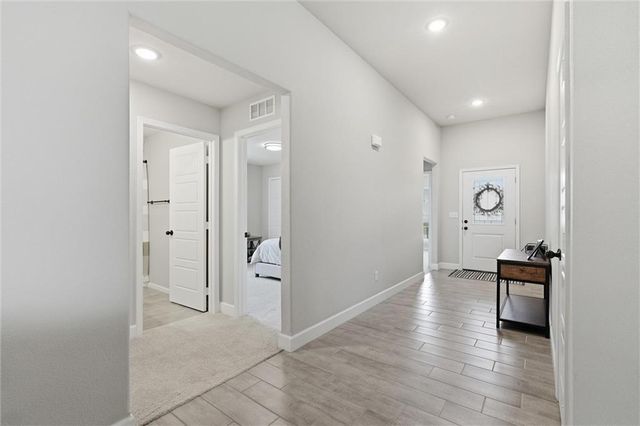 22662 W 89th Street, Lenexa, KS 66227