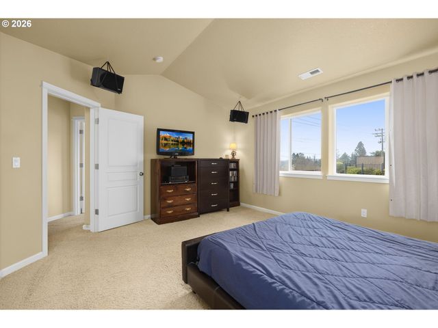 15623 Sw RAPHAEL Ln, Portland, OR 97224