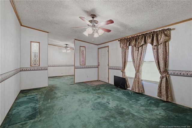 7307 Roslin Farm Road, Hope Mills, NC 28348