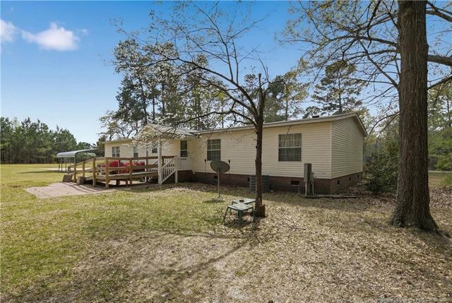 7307 Roslin Farm Road, Hope Mills, NC 28348