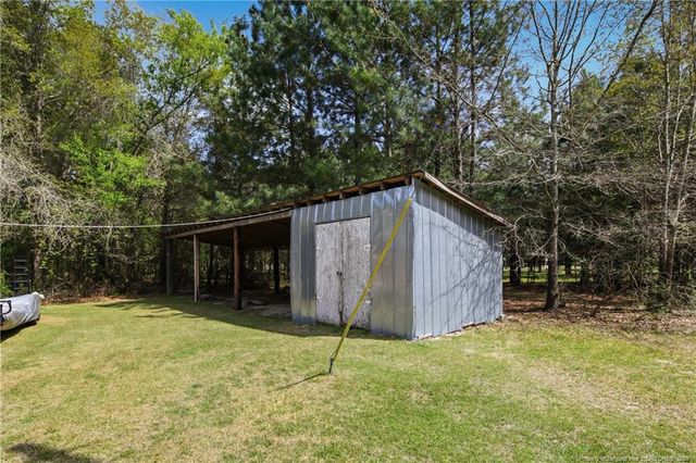 7307 Roslin Farm Road, Hope Mills, NC 28348
