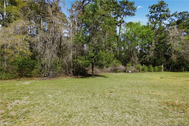 7307 Roslin Farm Road, Hope Mills, NC 28348