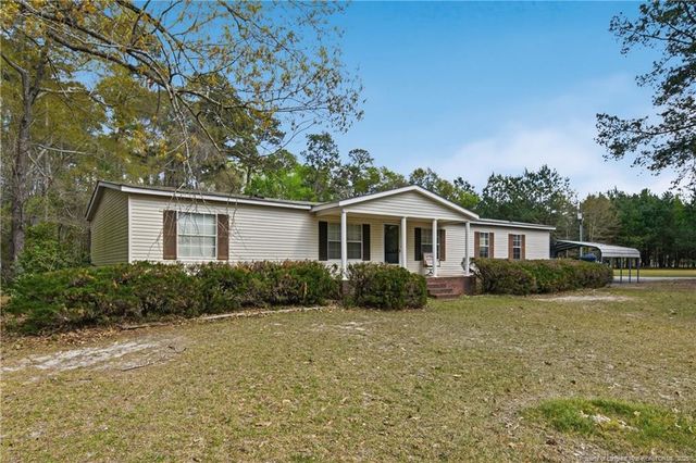 7307 Roslin Farm Road, Hope Mills, NC 28348
