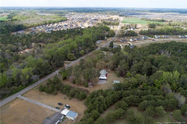 7307 Roslin Farm Road, Hope Mills, NC 28348