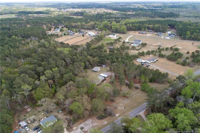 7307 Roslin Farm Road, Hope Mills, NC 28348